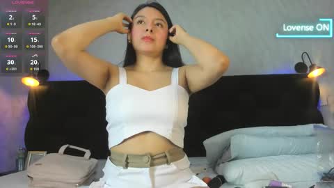 camila__gomez_ online show from November 22, 12:41 pm