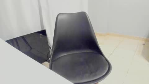 Cami online show from December 3, 4:59 am