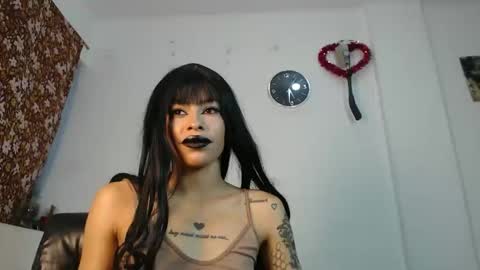 kira online show from February 3, 10:01 pm