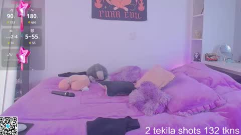 Camille  online show from March 11, 7:49 pm