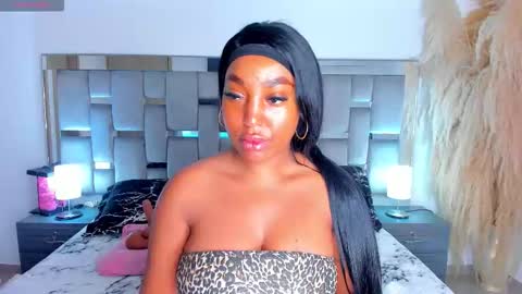 Camila online show from March 29, 1:32 pm