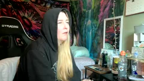 Candi online show from July 28, 8:52 pm