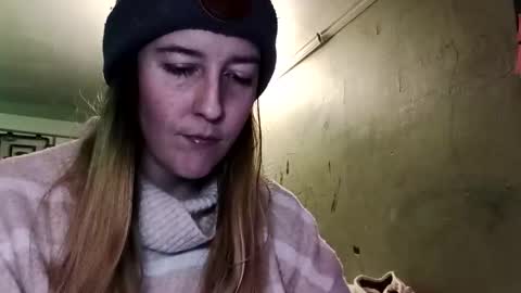 Candi online show from November 14, 8:53 pm