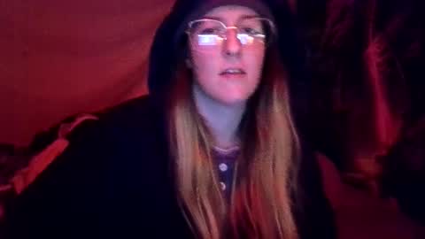 Candi online show from December 5, 10:05 am