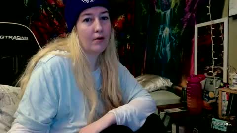 Candi online show from June 8, 4:13 am