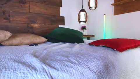 Jolie online show from February 19, 9:57 pm