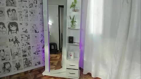 Snapshot of candy_hes chatting on February 16, 9:16 pm Nickol online show from February 16, 9:16 pm