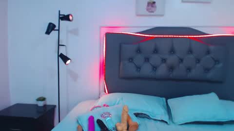 Candy online show from October 1, 8:25 pm