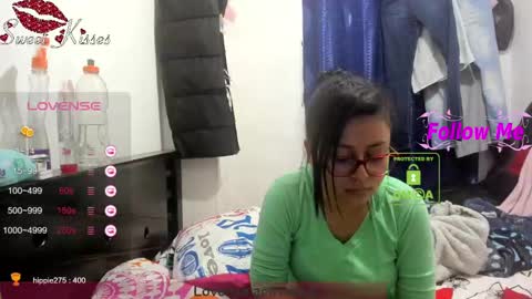 Snapshot of candy_val chatting on January 27, 5:25 am candy_val online show from January 27, 5:25 am