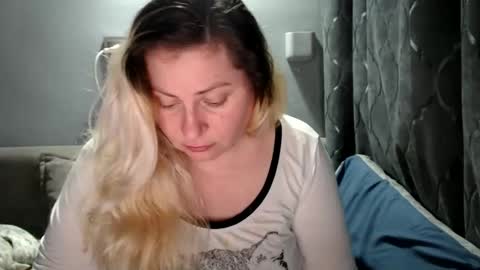 Laura online show from November 4, 8:25 pm