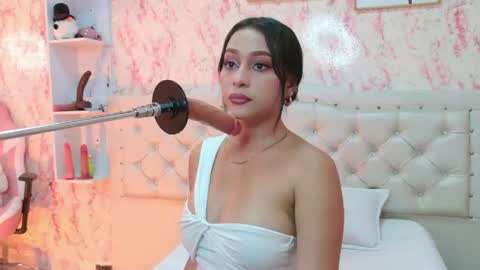 Scarlet  online show from April 26, 1:58 am