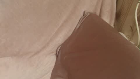 say meow and send tip  online show from December 20, 1:26 pm