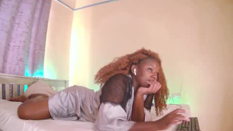 Candice online show from October 6, 10:21 am