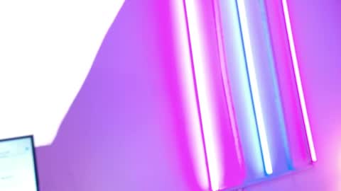 cane  online show from April 7, 12:40 pm