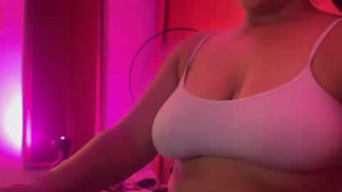 canela_noir online show from August 4, 1:00 am