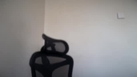 Emma online show from December 19, 8:06 am