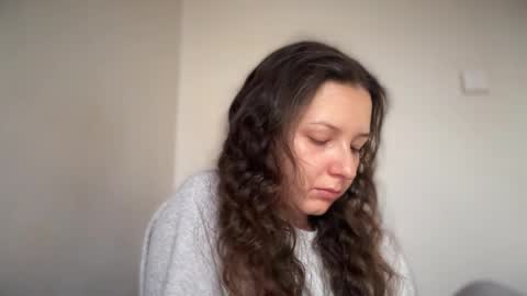 Emma online show from November 17, 6:36 am