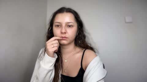 Emma online show from February 17, 7:29 am