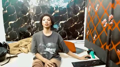 caramelminxx_ online show from June 29, 7:26 am