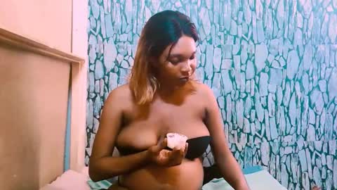 caramelminxxx1 online show from March 4, 7:59 am