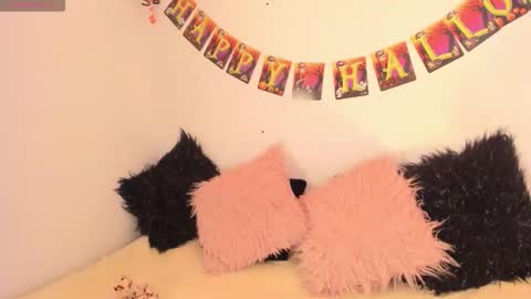 Carla Wet18 online show from October 27, 1:50 pm