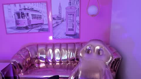 CARLYE   online show from January 31, 4:03 am