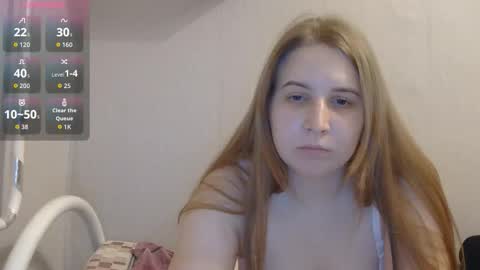 Mia online show from October 20, 3:37 pm