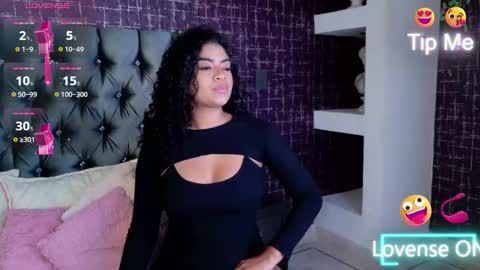 Snapshot of carly_monroe_ chatting on September 18, 10:52 pm Carly Monroe online show from September 18, 10:52 pm