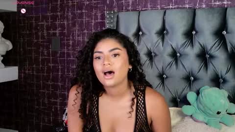Snapshot of carly_monroe_ chatting on September 20, 11:03 pm Carly Monroe online show from September 20, 11:03 pm