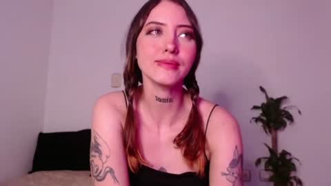 carmennrusso online show from November 28, 2:36 am