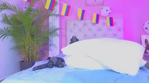 caro_lovings online show from June 27, 6:03 am