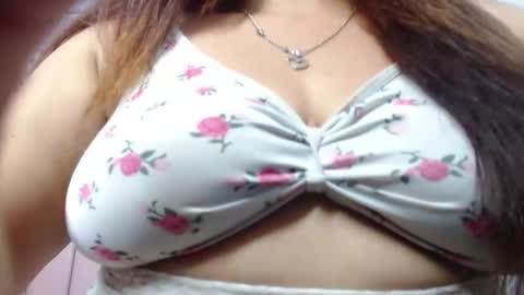 Carol Stonee online show from December 3, 2:19 pm