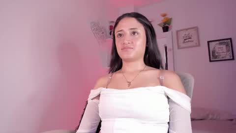 Snapshot of caroliine__ chatting on September 27, 7:10 pm Caroline online show from September 27, 7:10 pm