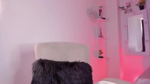 Snapshot of caroliine__ chatting on September 24, 5:12 pm Caroline online show from September 24, 5:12 pm