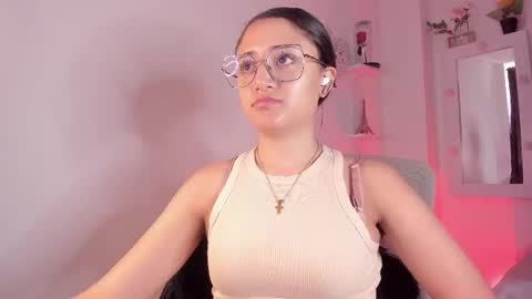 Snapshot of caroliine__ chatting on September 25, 5:44 pm Caroline online show from September 25, 5:44 pm