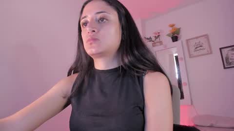 Snapshot of caroliine__ chatting on September 9, 8:08 pm Caroline online show from September 9, 8:08 pm