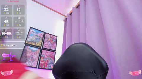 Carolina  online show from October 29, 8:33 pm