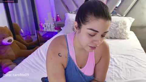 caroline online show from March 28, 3:50 am