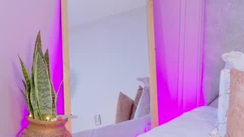 Caroline online show from April 10, 7:14 am