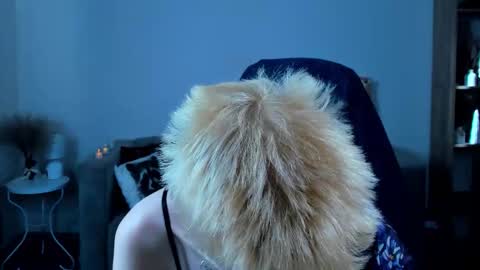 CarolineRichter online show from September 24, 10:36 am