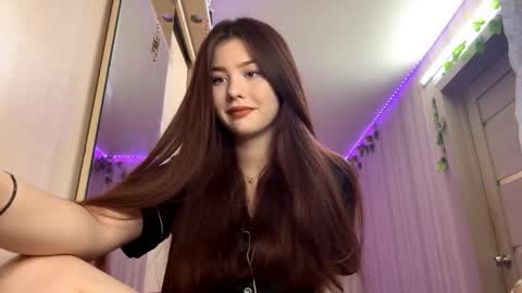 Emma online show from November 30, 12:09 pm