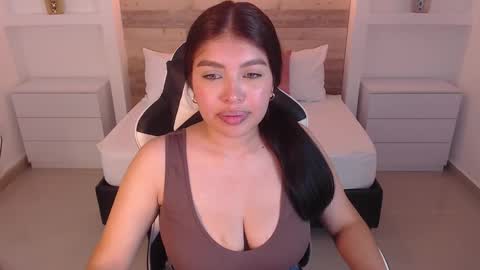 Snapshot of carriepink_ chatting on September 17, 12:58 pm carriepink_ online show from September 17, 12:58 pm