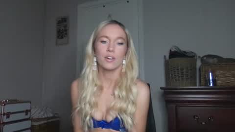 Casey Lakes online show from October 19, 4:42 pm