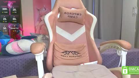 My name is Casey... Nice to meet you  I will be happy to have funthumbs up please its important online show from November 28, 6:38 am