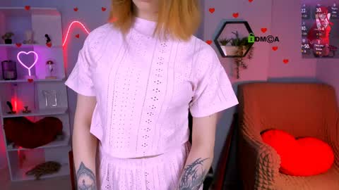 Cassandra online show from March 25, 8:45 pm