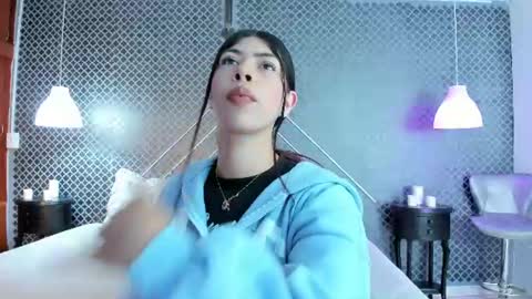 cassie_bloom online show from June 15, 7:47 pm