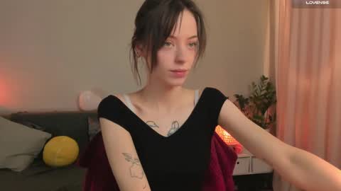  cassandra  online show from February 23, 10:38 pm