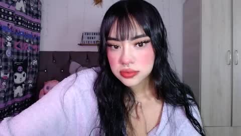 Snapshot of cat_mila_ chatting on October 1, 1:32 am Mila online show from October 1, 1:32 am