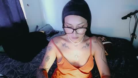 Snapshot of cata_time chatting on October 20, 9:51 pm catalina online show from October 20, 9:51 pm