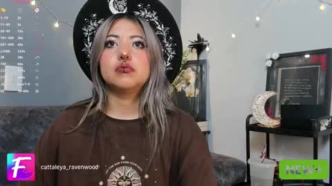 Cattaleya Ravenwood online show from October 10, 11:53 pm